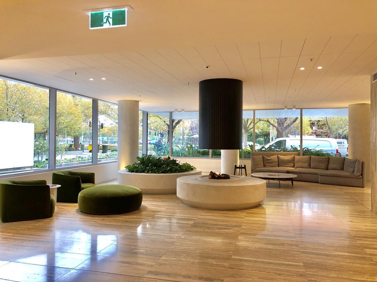 メルボルンPride Fawkner St Kilda Rd With Gym & Poolアパートメント エクステリア 写真